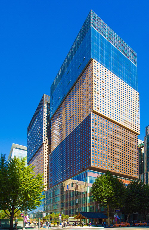 대림산업이 인터브랜드가 선정한 올해 한국을 대표하는 50대 브랜드에 첫 진입했다.<대림산업 제공>